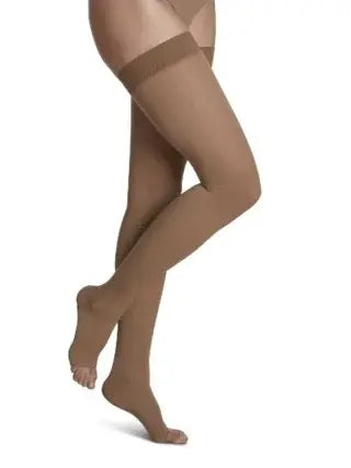 Essential Cotton for Women Thigh High 30-40mmHg Light Beige Medium Short