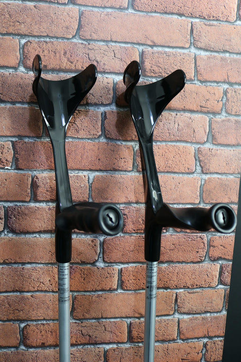 Forearm Crutches Classic-open cuff-Anatomic soft grip-color tube struct